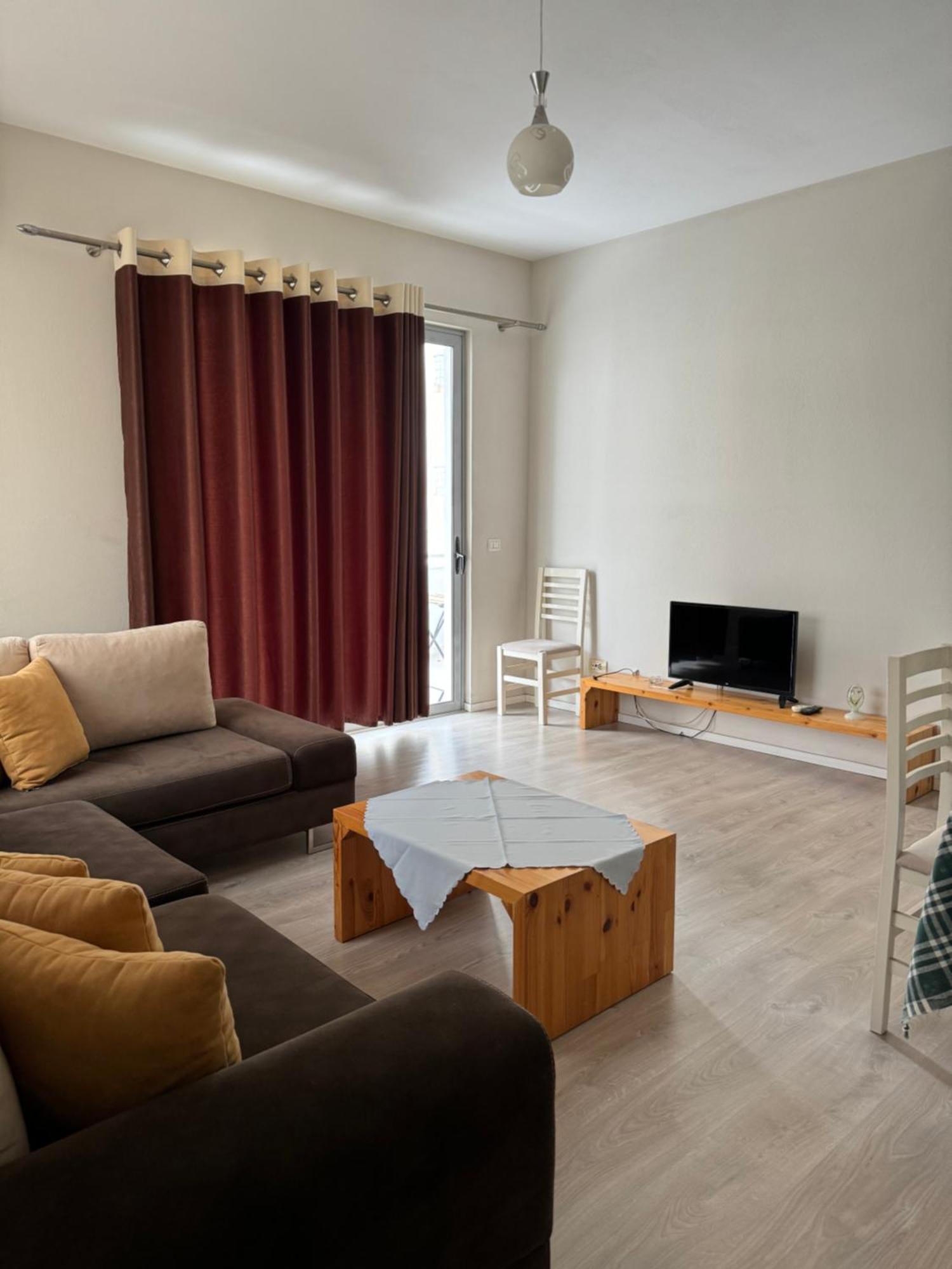 סרנדה Violet'S Boutique Apartments מראה חיצוני תמונה