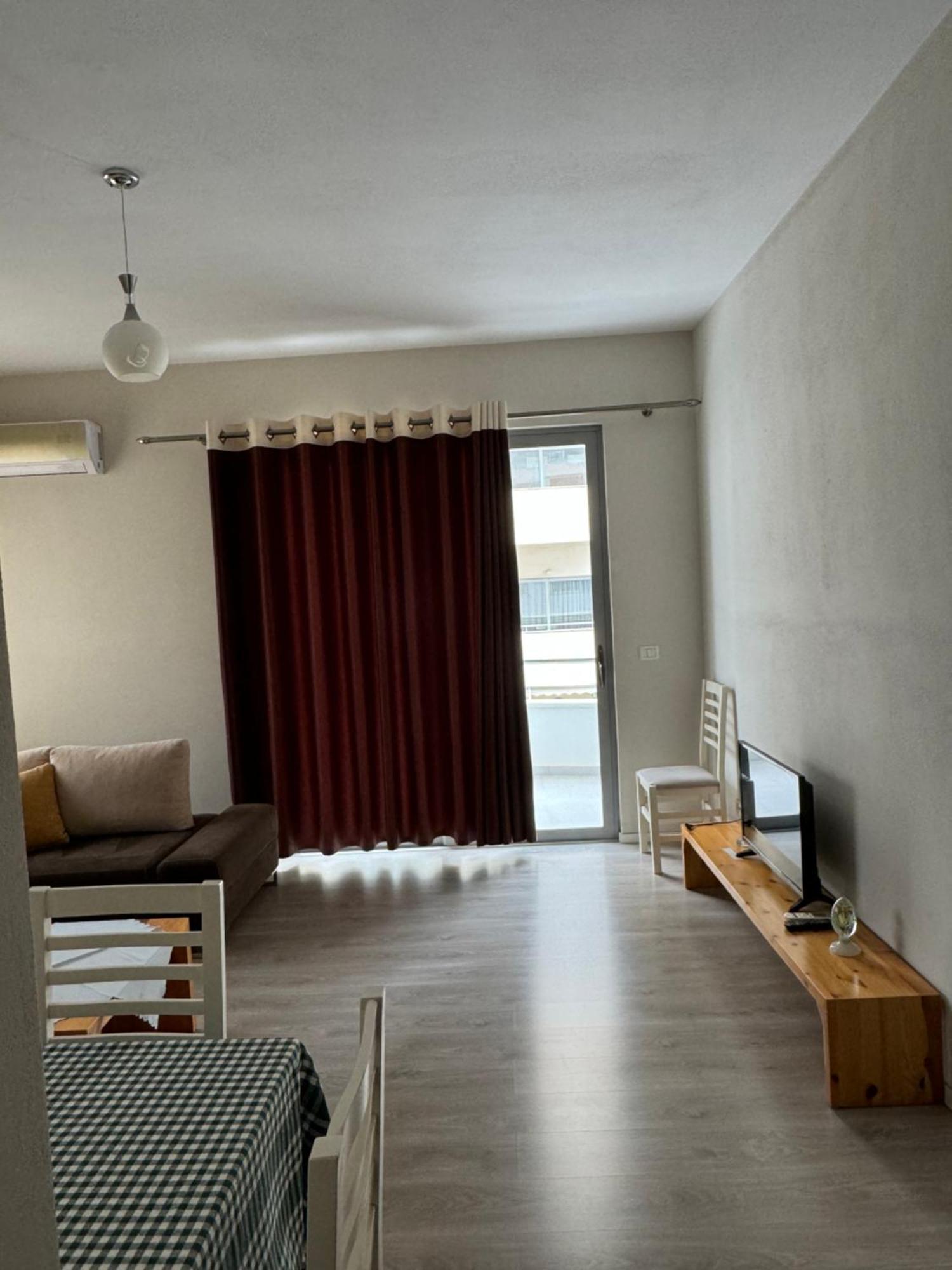 סרנדה Violet'S Boutique Apartments מראה חיצוני תמונה