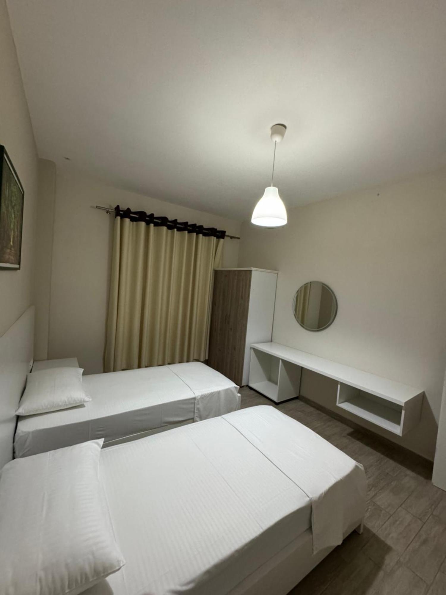 סרנדה Violet'S Boutique Apartments מראה חיצוני תמונה