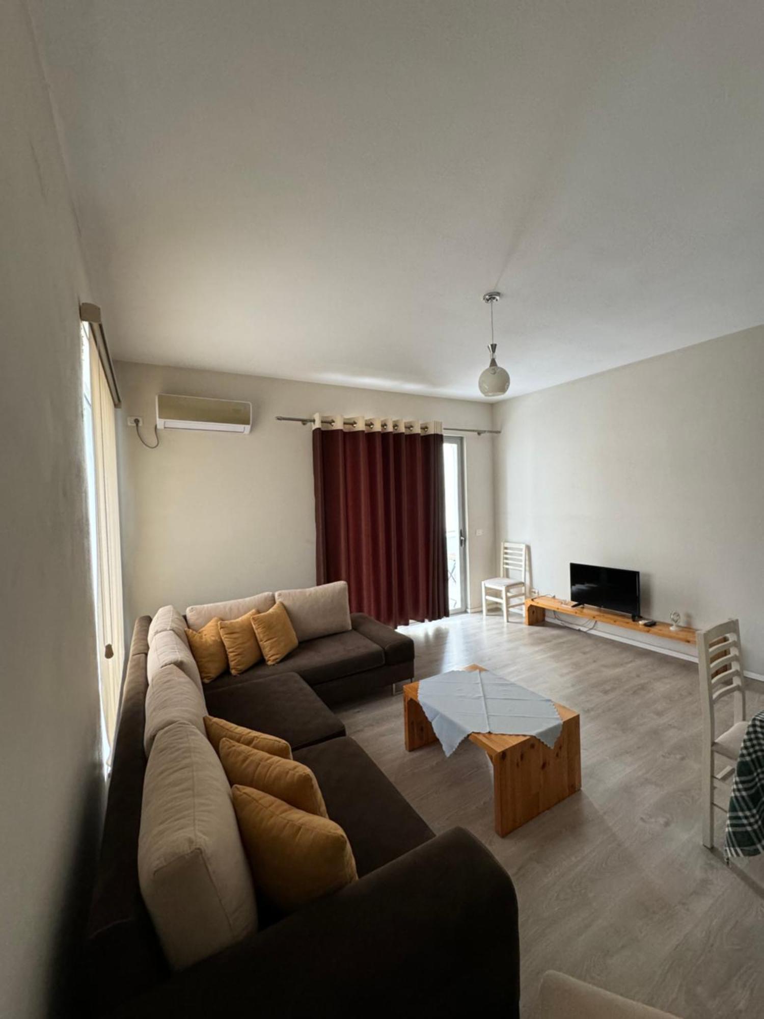 סרנדה Violet'S Boutique Apartments מראה חיצוני תמונה