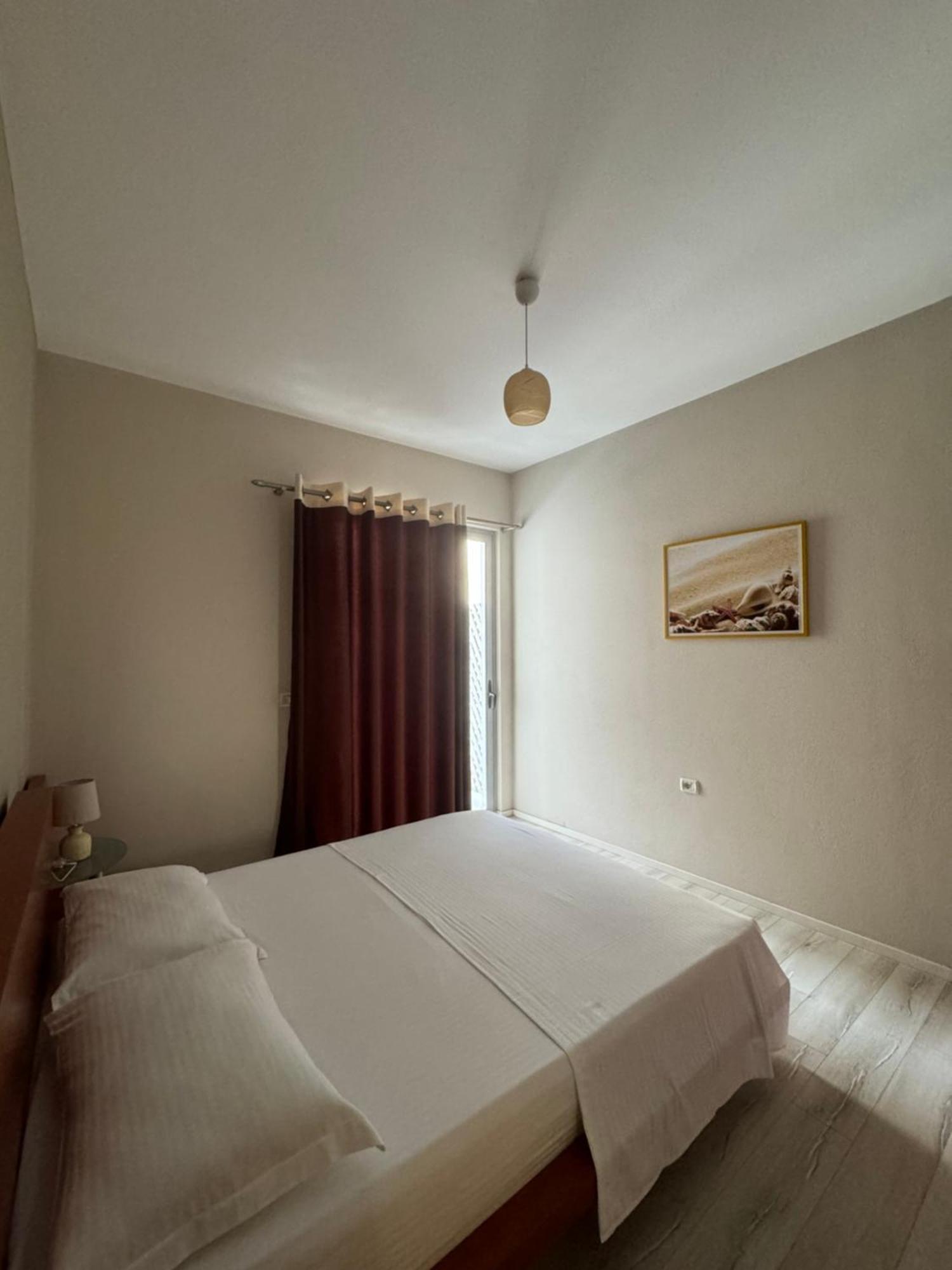 סרנדה Violet'S Boutique Apartments מראה חיצוני תמונה