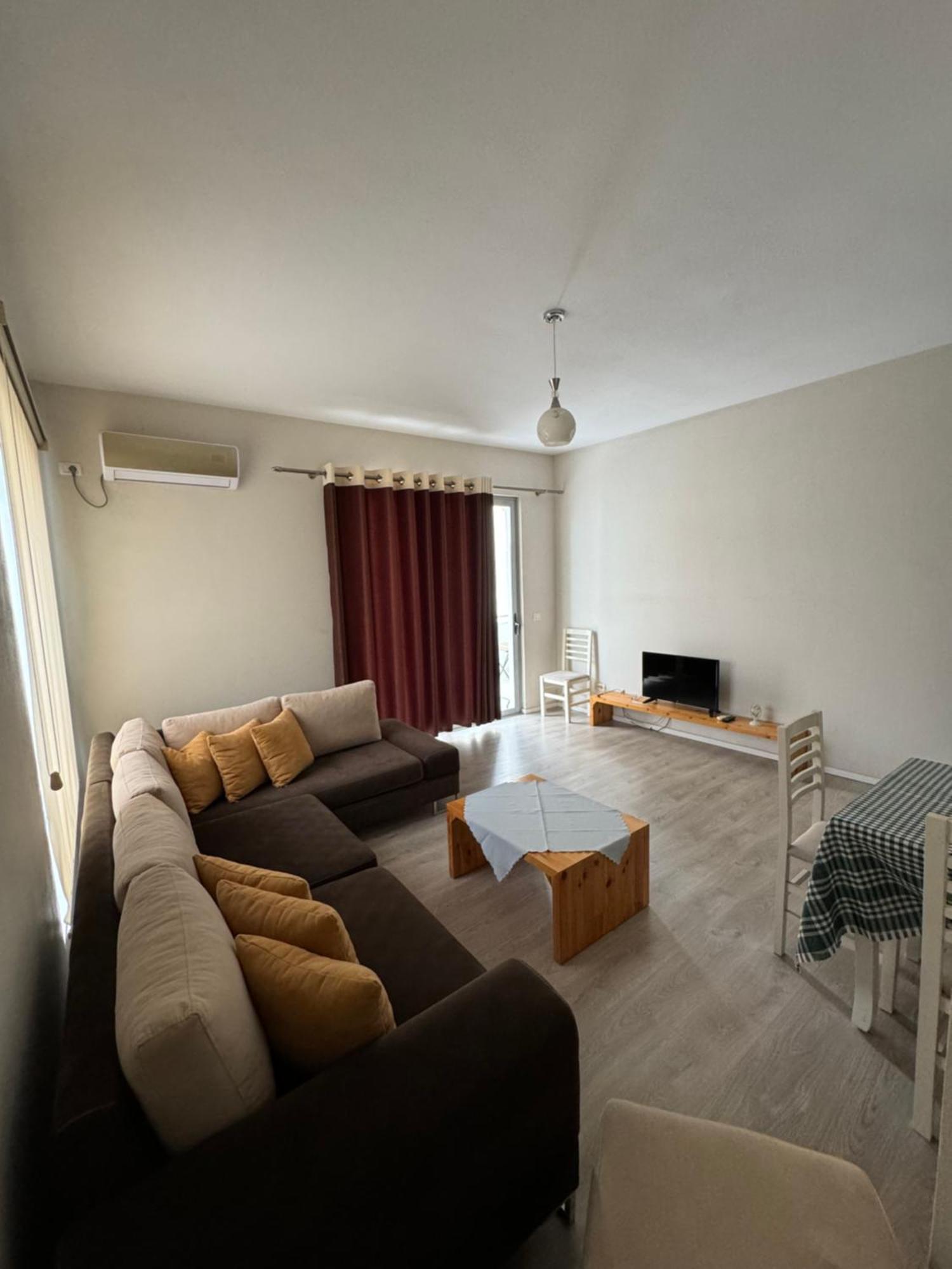 סרנדה Violet'S Boutique Apartments מראה חיצוני תמונה