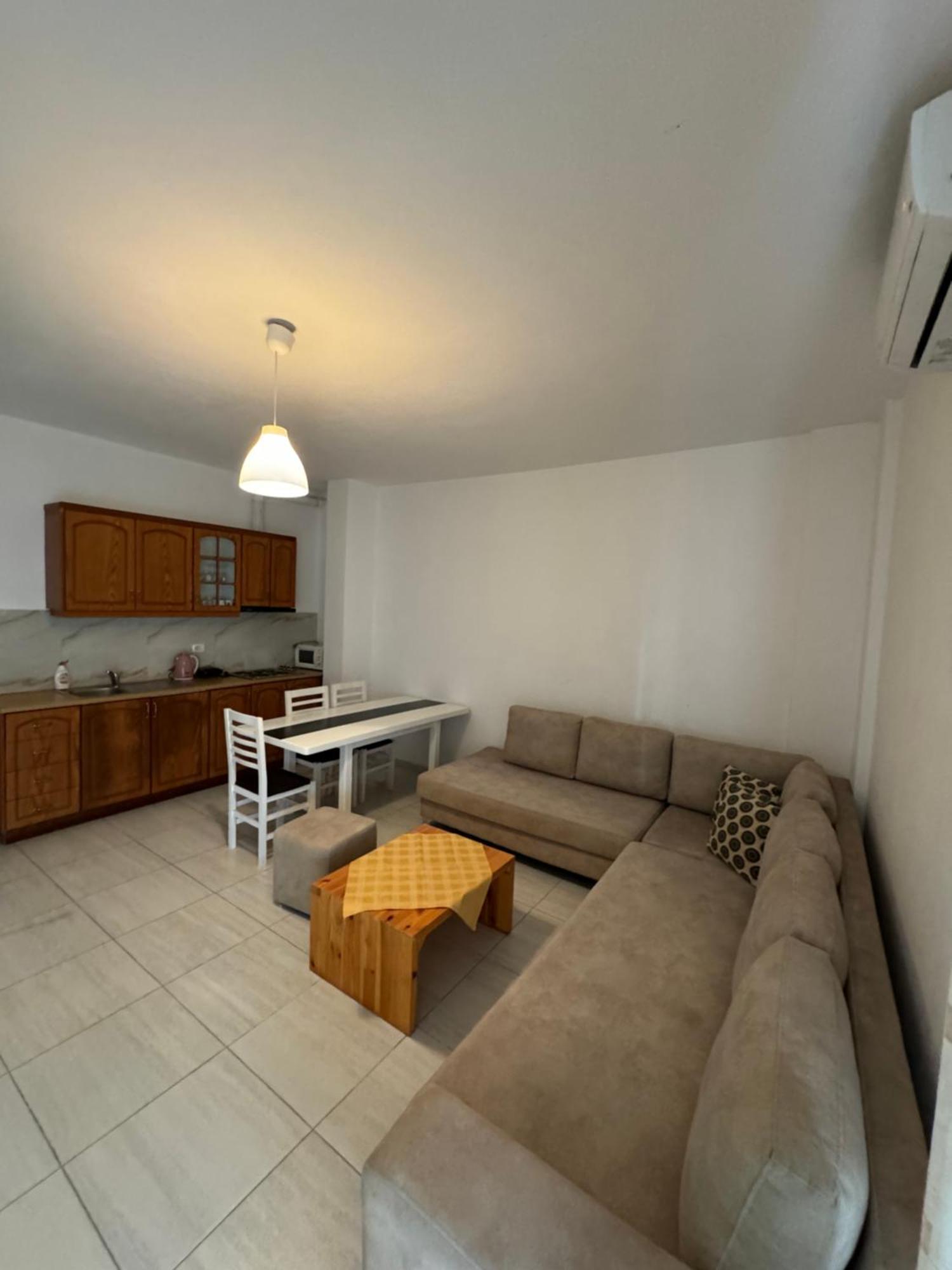 סרנדה Violet'S Boutique Apartments מראה חיצוני תמונה