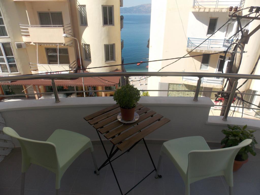 סרנדה Violet'S Boutique Apartments מראה חיצוני תמונה